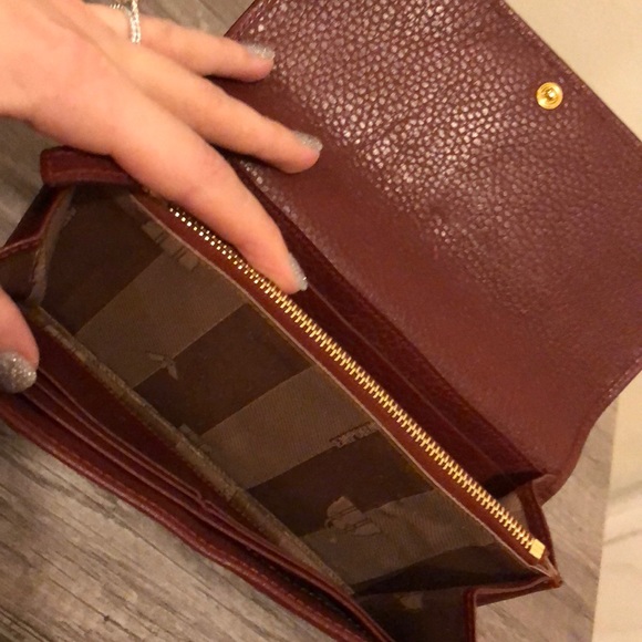 Emporio Armani Leather Wallet - Picture 3 of 8